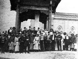 八国联军军官与清朝官员、外国传教士